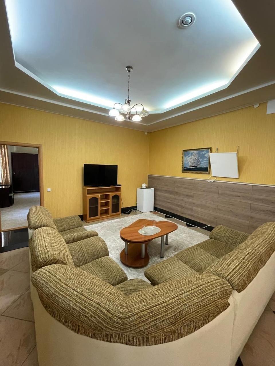 Shanyrak Hotel Temirtau Bagian luar foto