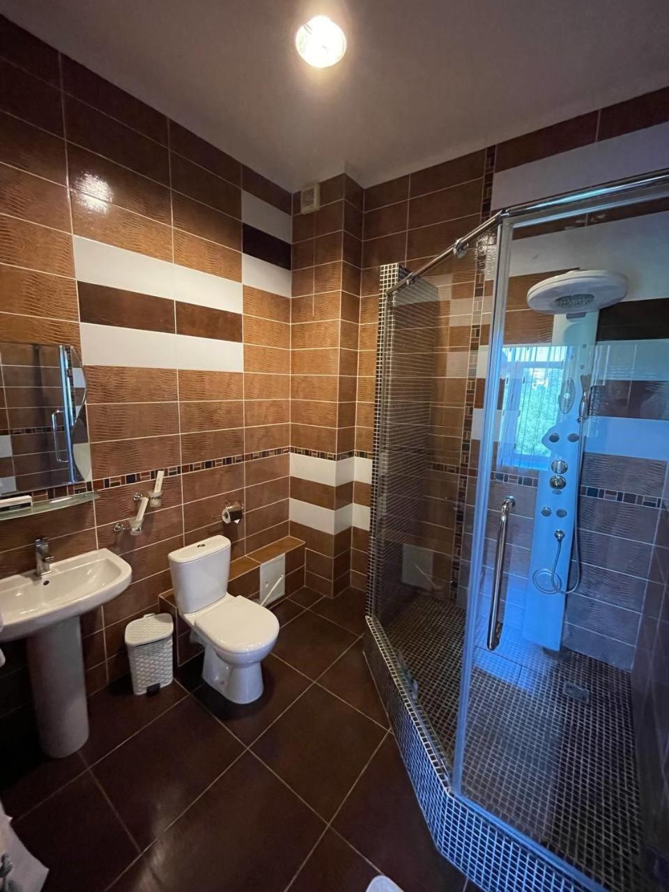 Shanyrak Hotel Temirtau Bagian luar foto