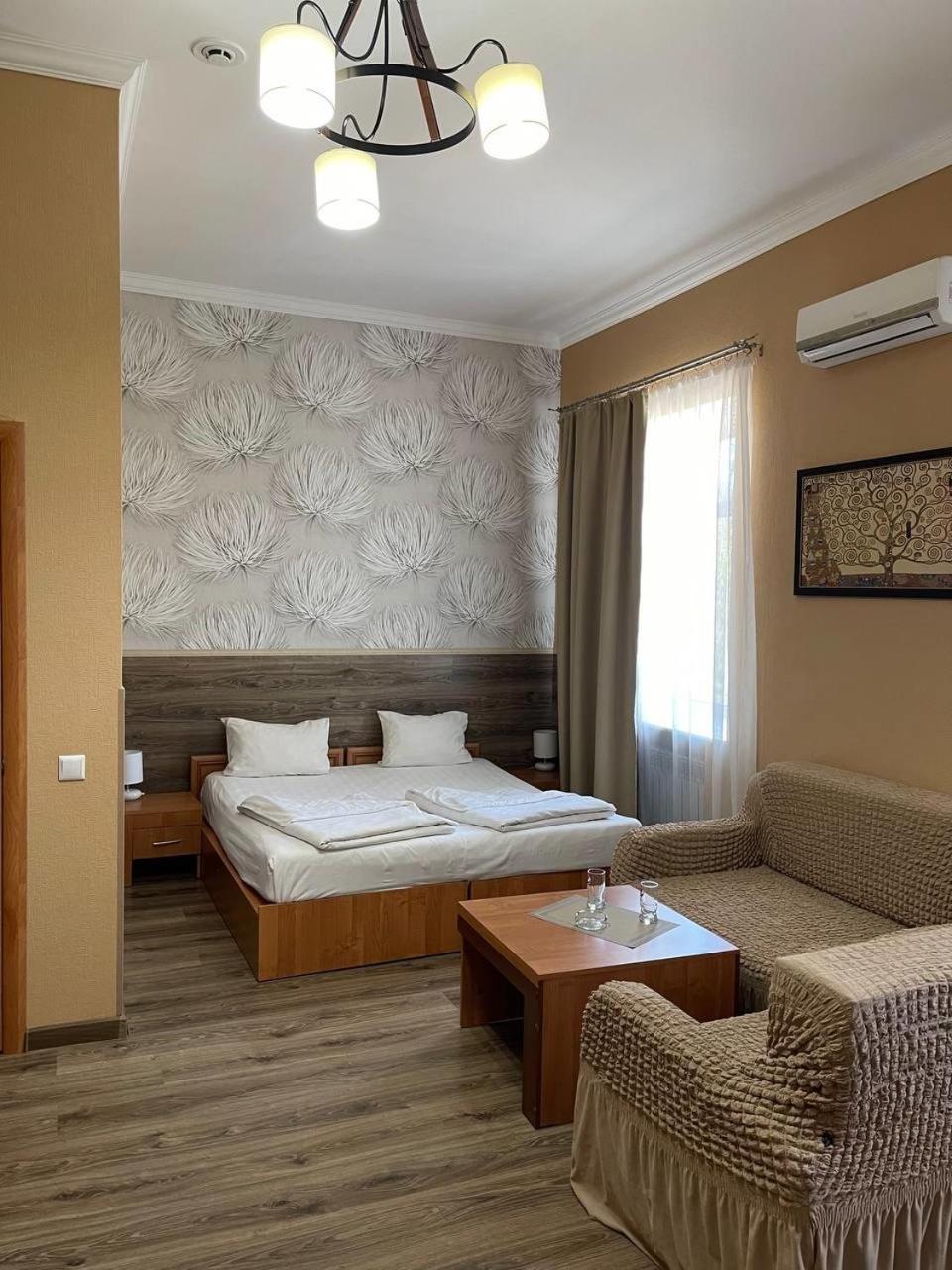 Shanyrak Hotel Temirtau Bagian luar foto